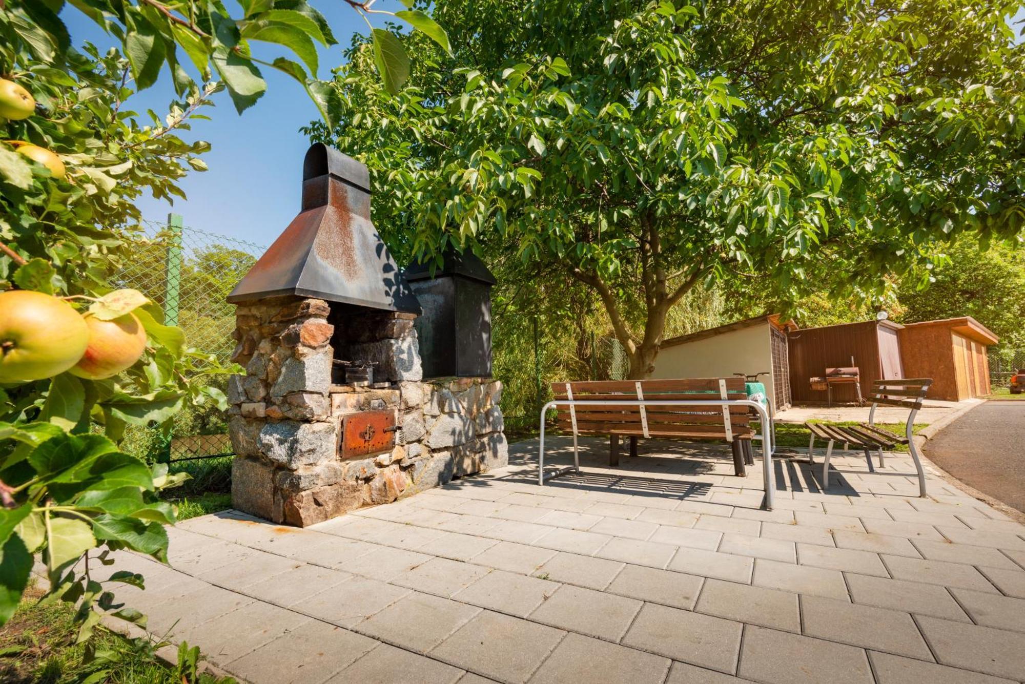 Pension U Jezu Klášterec nad Ohří Exterior foto